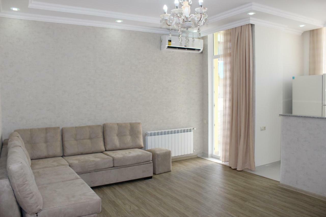 5 Apartment In One Boulding - Near Stadium باتومي المظهر الخارجي الصورة
